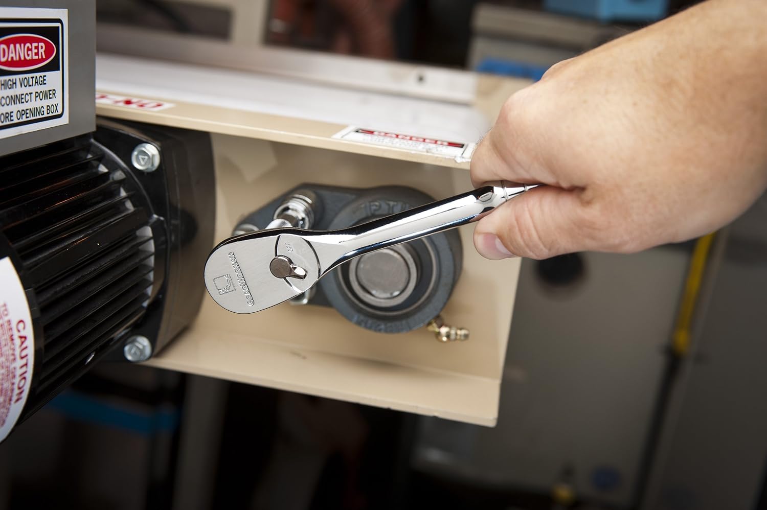 GEARWRENCH GEARWRENCH - Juego de herramientas para mecánica (54 piezas, 1/4", 6 puntos, métrico estándar y profundo)