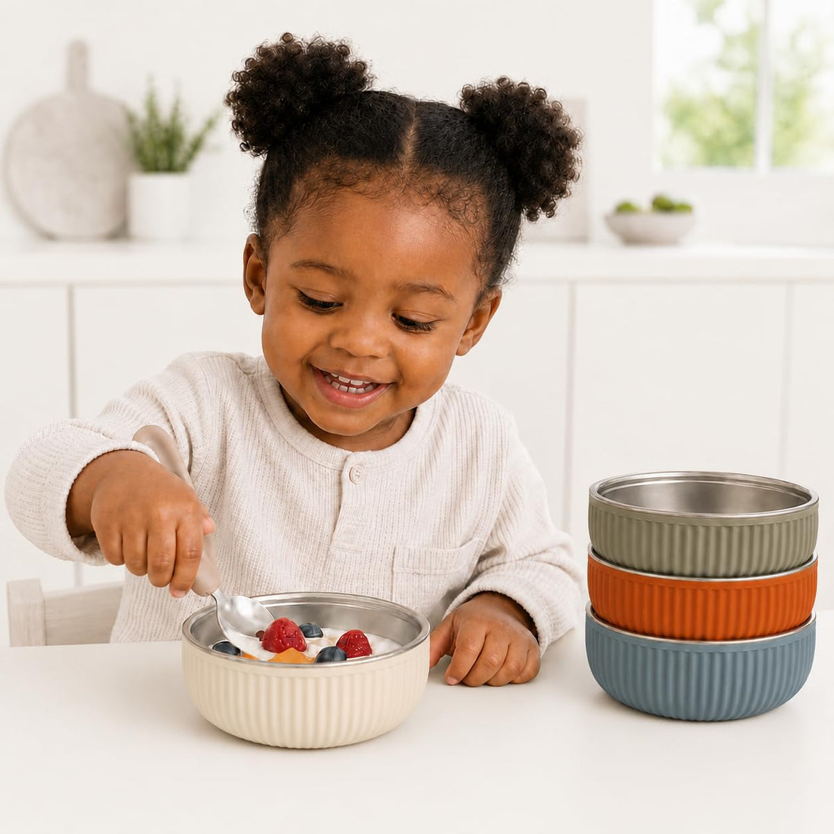Monkey Proof - tazón para niños de acero inoxidable no tóxico de 5 pulgadas con carcasa de silicona acanalada antideslizante, (juego de 4 tazones) irrompible, sin desorden para bebés, niños pequeños