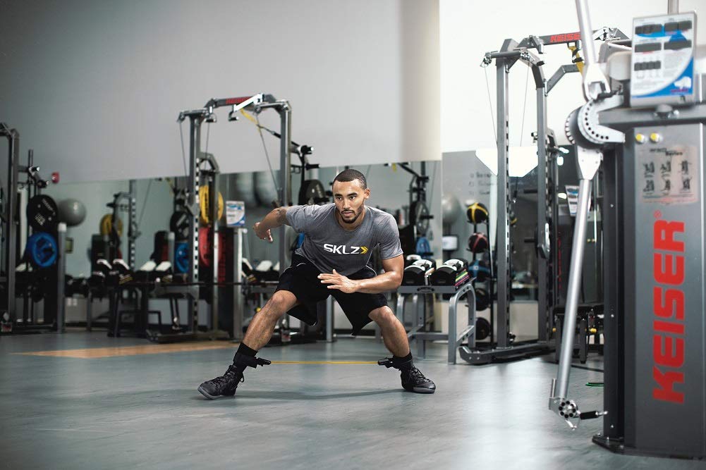 Entrenador de Resistencia Lateral SKLZ Cromado Ajustable para Posición