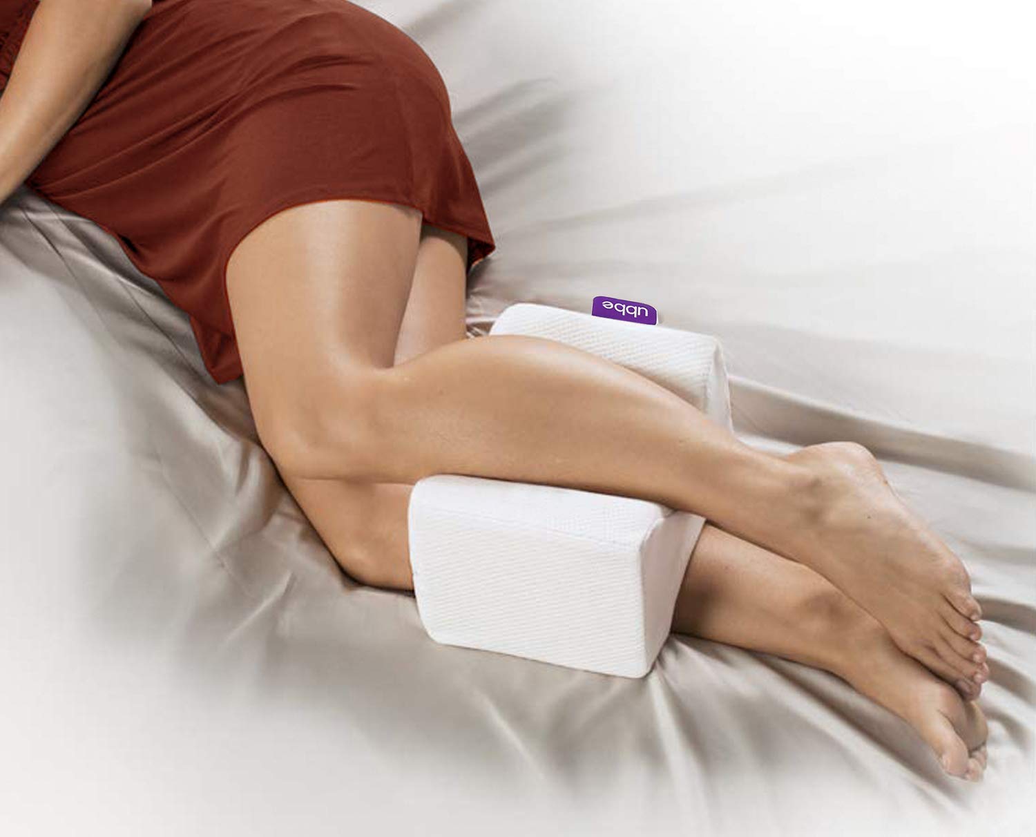 Almohada Ortopédica UBBE SLEEP Blanca de Rodilla con Memory Foam para Corrección de Postura y Alivio del Dolor