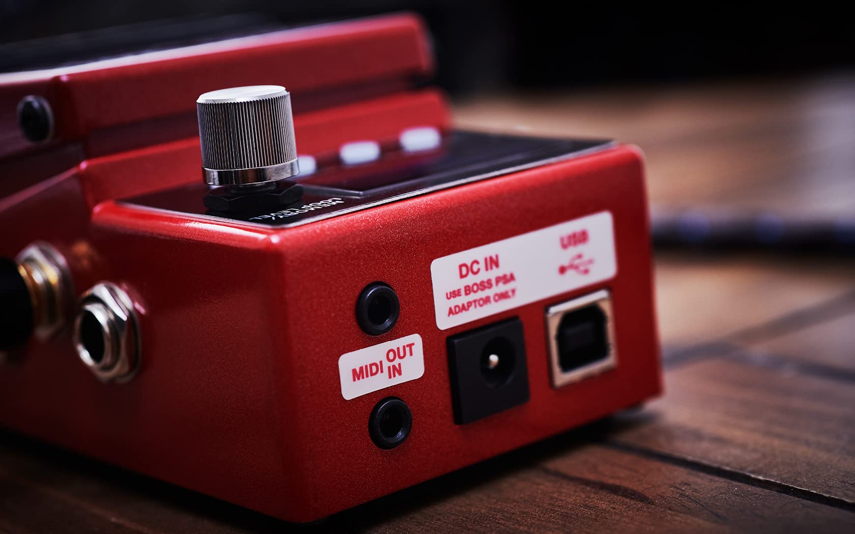 BOSS Loop Station RC-5 Con Adaptador De Corriente, Cable De Instrumento De 10 Pies, Cable De Conexión De 6 Pulgadas Y Púas - Paquete Completo