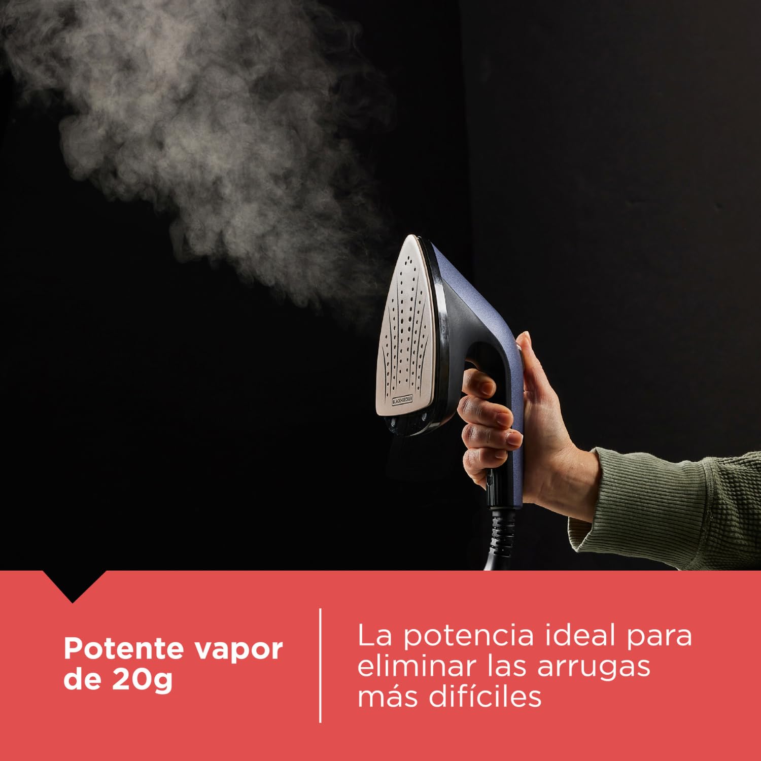 Plancha y Vaporizador de Ropa Black+Decker 2 en 1 de 750 ml y 1700W, HGS600-LA