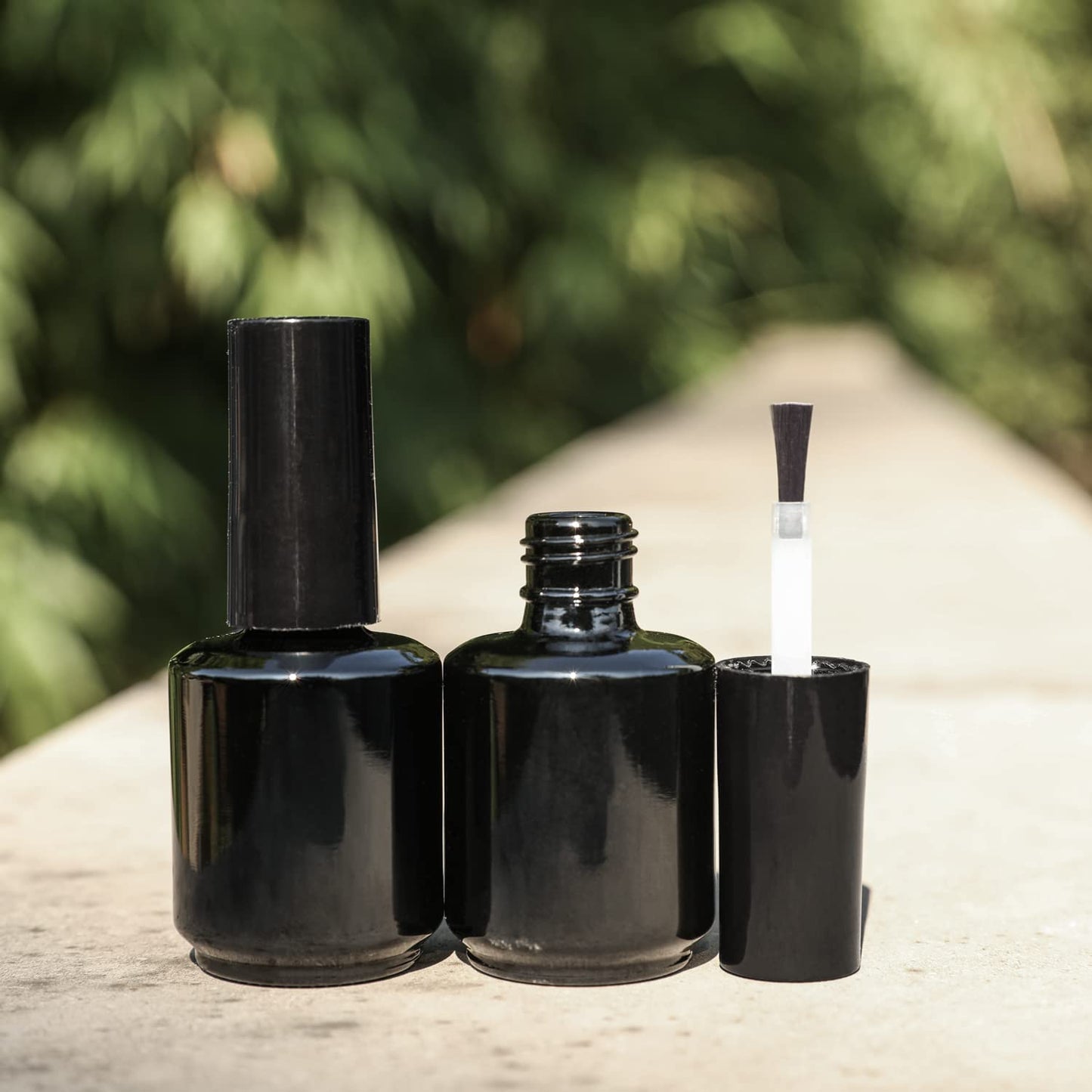 Botellas vacías de esmalte de uñas de gel, botellas de esmalte de uñas vacías de 15 ml con cepillo para polvo negro mate, botellas de esmalte de uñas redondas opacas, aptas para los rayos UV, con