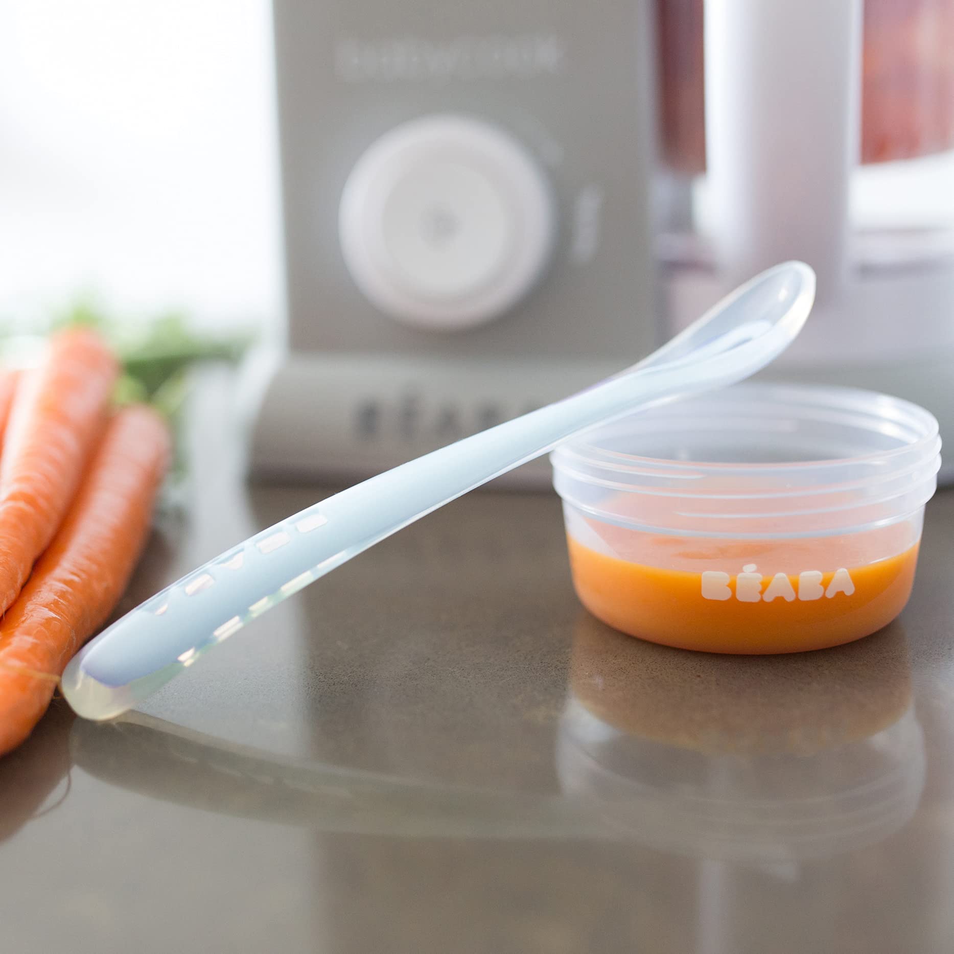 BEABA Juego de cucharas de alimentación para bebés de primera etapa, las cucharas de silicona de punta suave originales para bebés, sin ftalato de plomo BPA y sin plástico, gran juego de regalo (paquete de 4), salvia