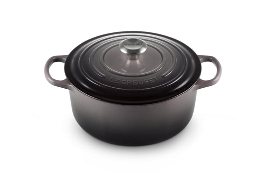 Le Creuset Signature Enameled Cast-Iron 5-1/2-Quart Round French (Dutch) Oven, Oyster