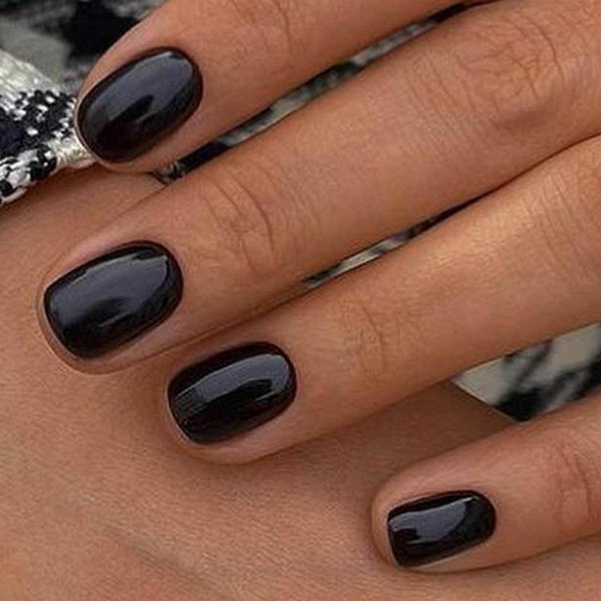 GLAMERMAID Extra Short Press On Uñas - Pure Negro Uñas Falsas Corto Squoval, Natural Redondo Pegamento Cuadrado En Uñas Gel Brillante, Kits de Uñas Postizas Oscuras Acrílicas para Mujeres, Uñas Postiz
