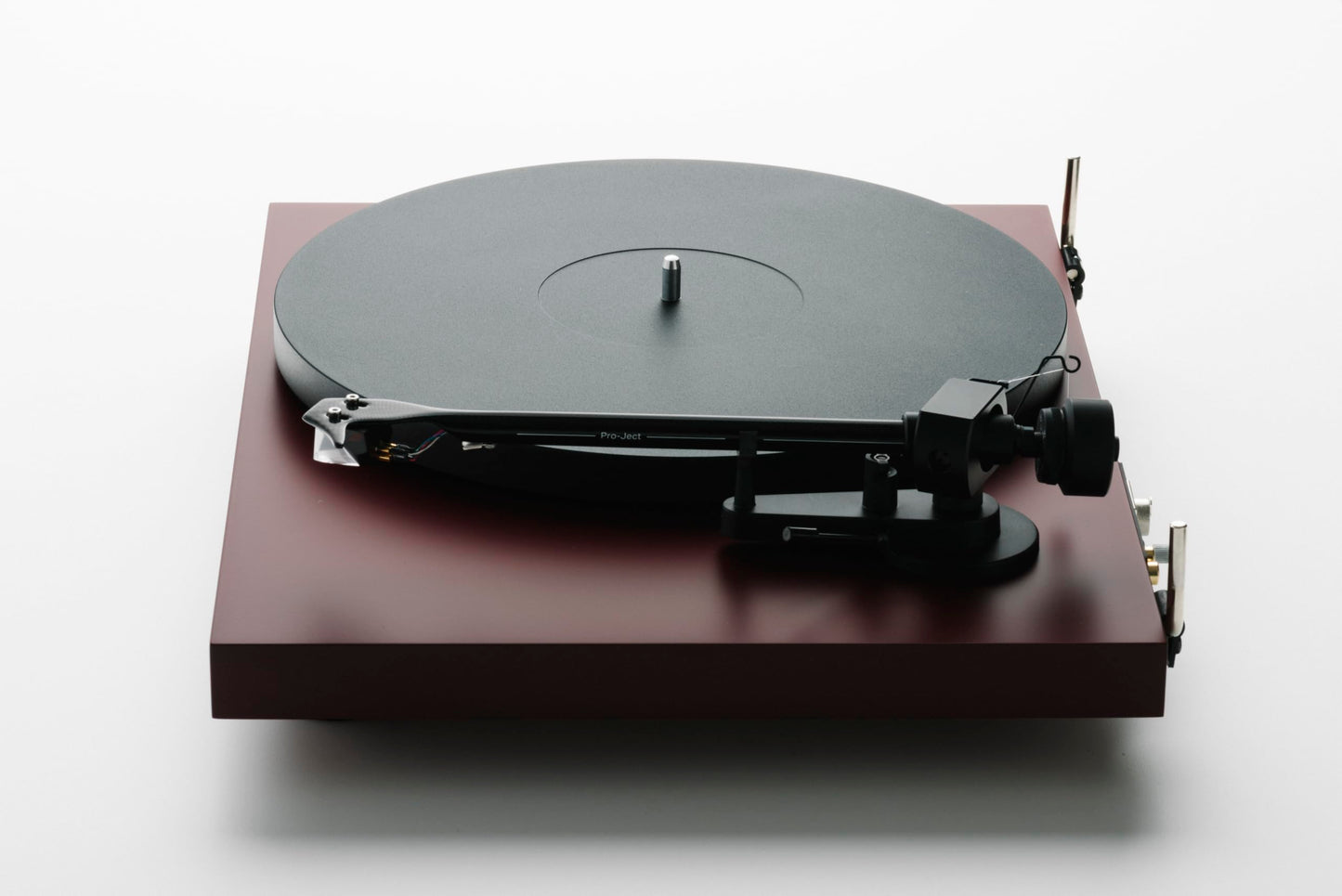 Pro-Ject Debut EVO 2, Tocadiscos audiófilos de próxima generación con brazo de fibra de carbono, selección electrónica de velocidad y cartucho premontado Pick it MM EVO, fabricado en Europa (negro