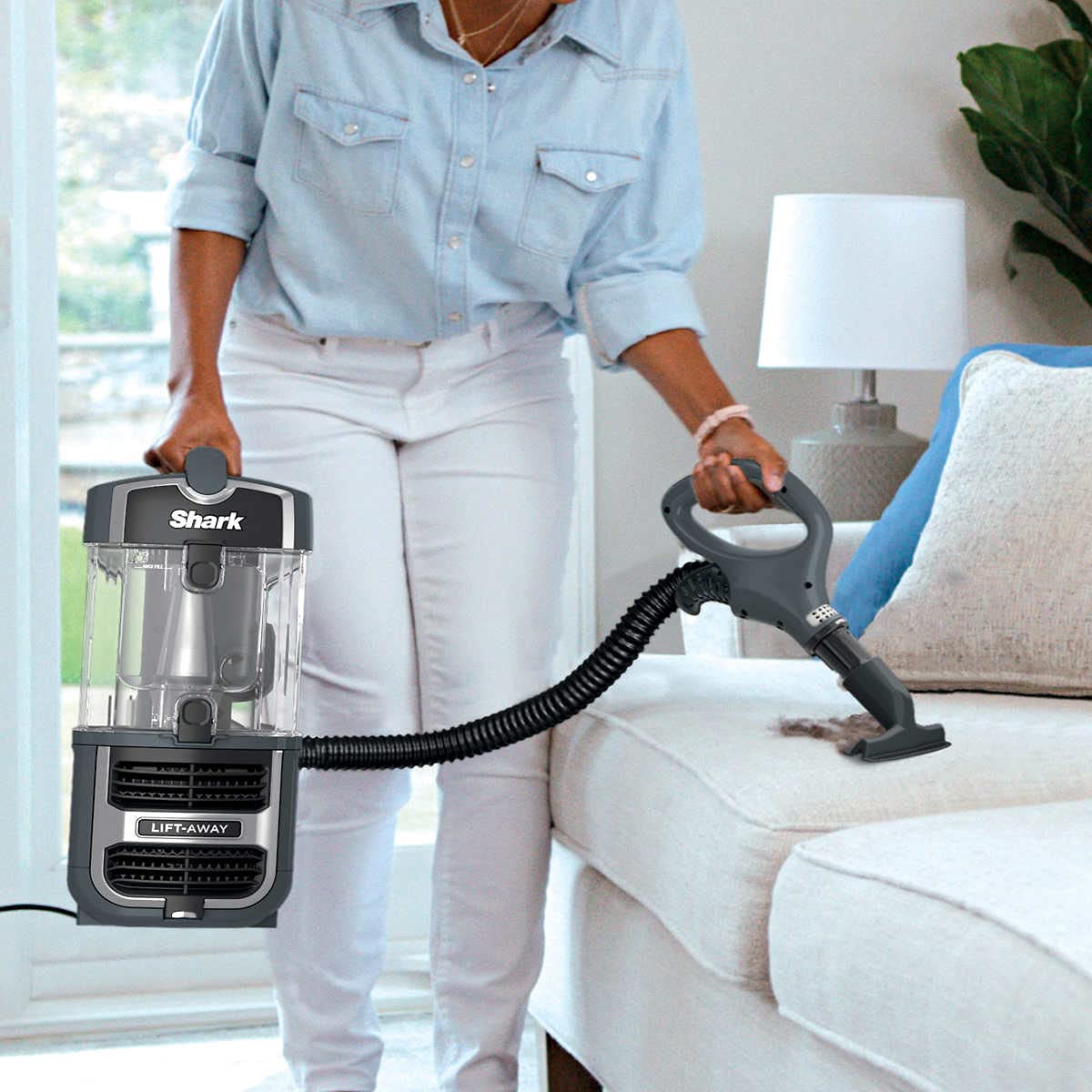 Aspiradora Vertical Shark Navigator Lift-Away UV725 con Cepillo Autolimpiable y Filtro HEPA Renovado