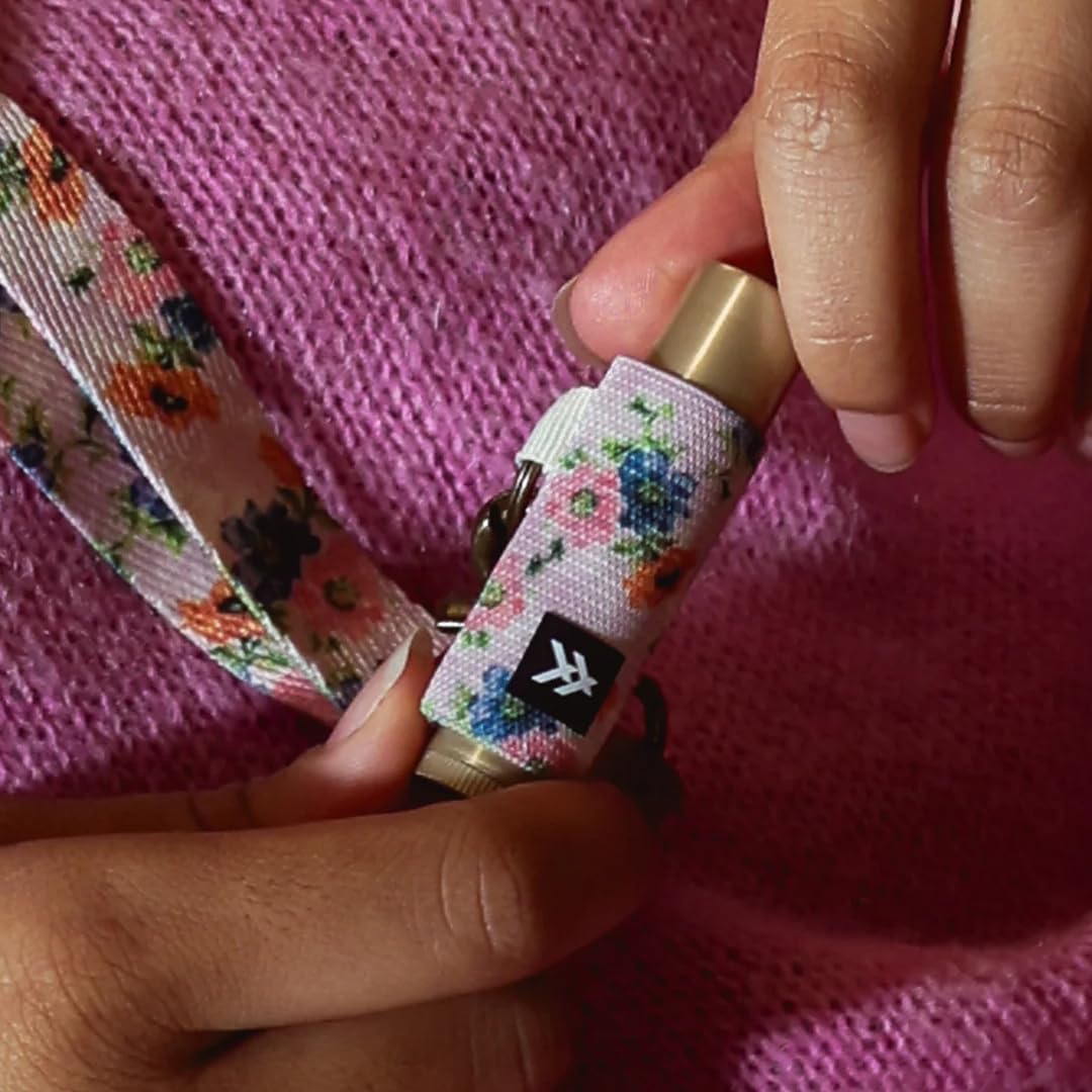 Llavero con Soporte de Bálsamo Labial Thread Wallets Wylde Brillante