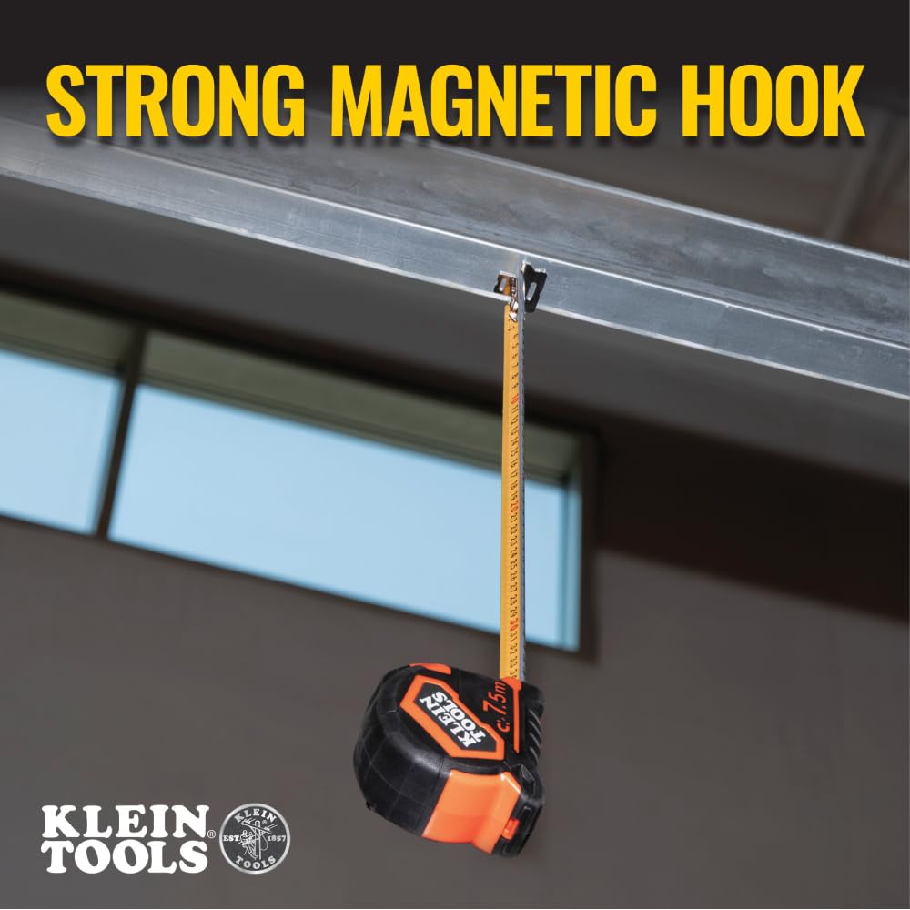 KLEIN TOOLS 9375 | Flexómetro magnético de doble gancho y doble cara| Revestimiento de nylon duradero| Medición SAE y métrica| Flexometro| Cinta metrica| 7.5m | Freno de velocidad y clip para cinturón
