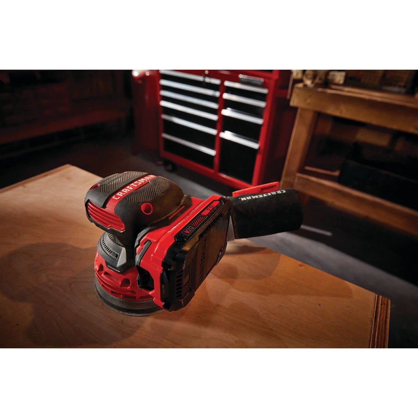 CRAFTSMAN Lijadora Orbital Inalámbrica 20V sin Bateria Incluida CMCW220B
