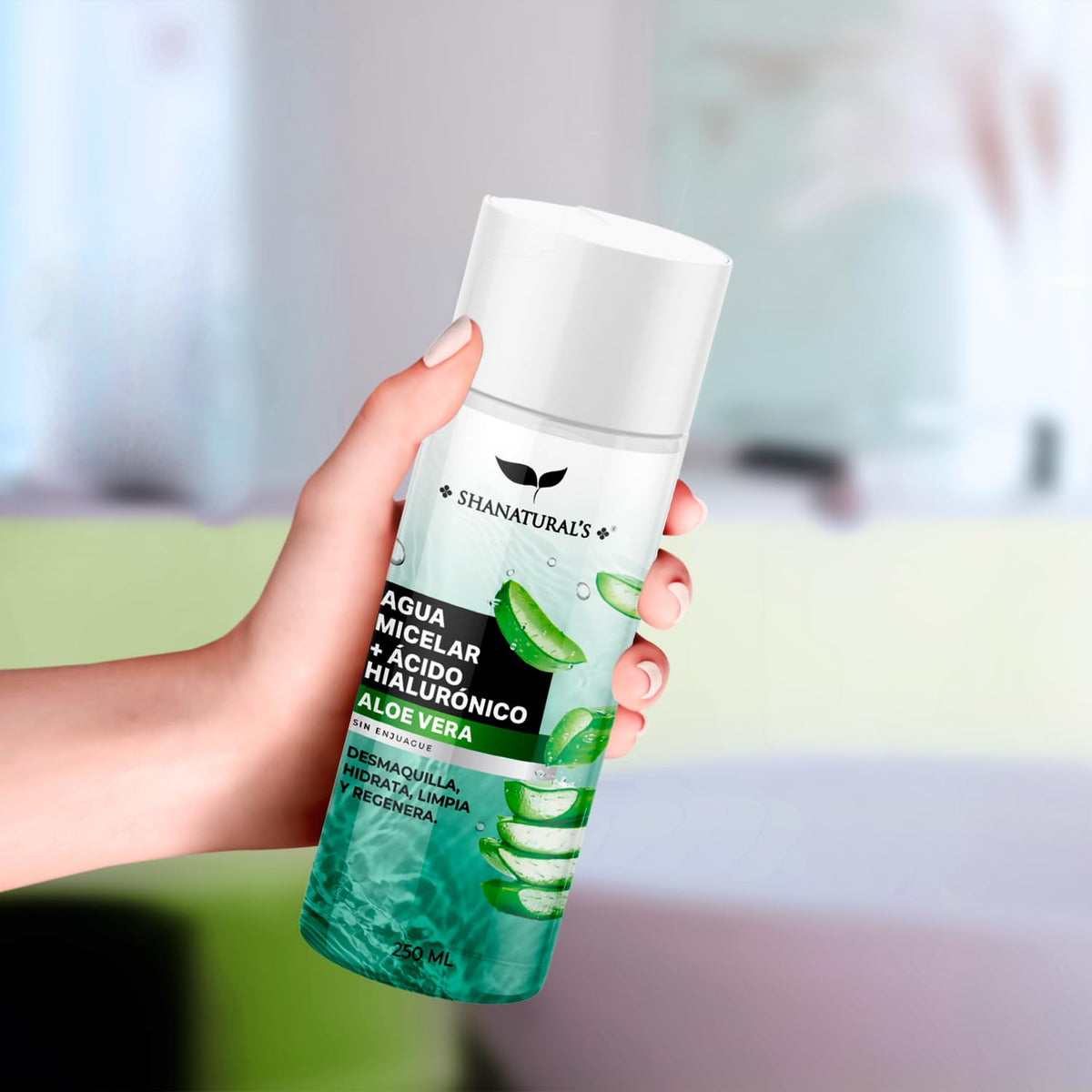 Agua Micelar con Ácido Hialurónico y Aloe Vera, 250 mL