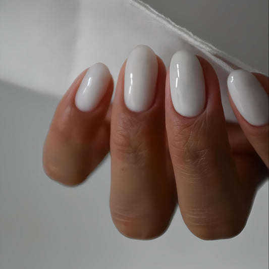 SXVME Uñas postizas cortas ovaladas y redondas, blancas, para pegar, uñas postizas cortas almendradas, uñas postizas acrílicas gruesas, uñas adhesivas de colores sólidos para mujer (24 unidades)