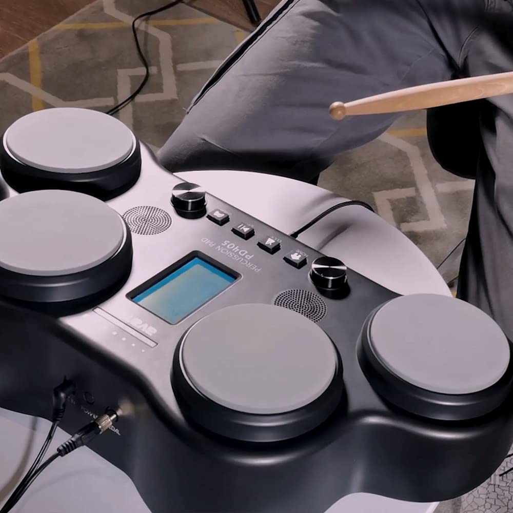 HXW PD405 - Juego de batería eléctrica de mesa, con 163 sonidos de percusión, 4 almohadillas para orejas de batería sensibles a la velocidad, 2 pedales y bastones de batería, regalo de cumpleaños
