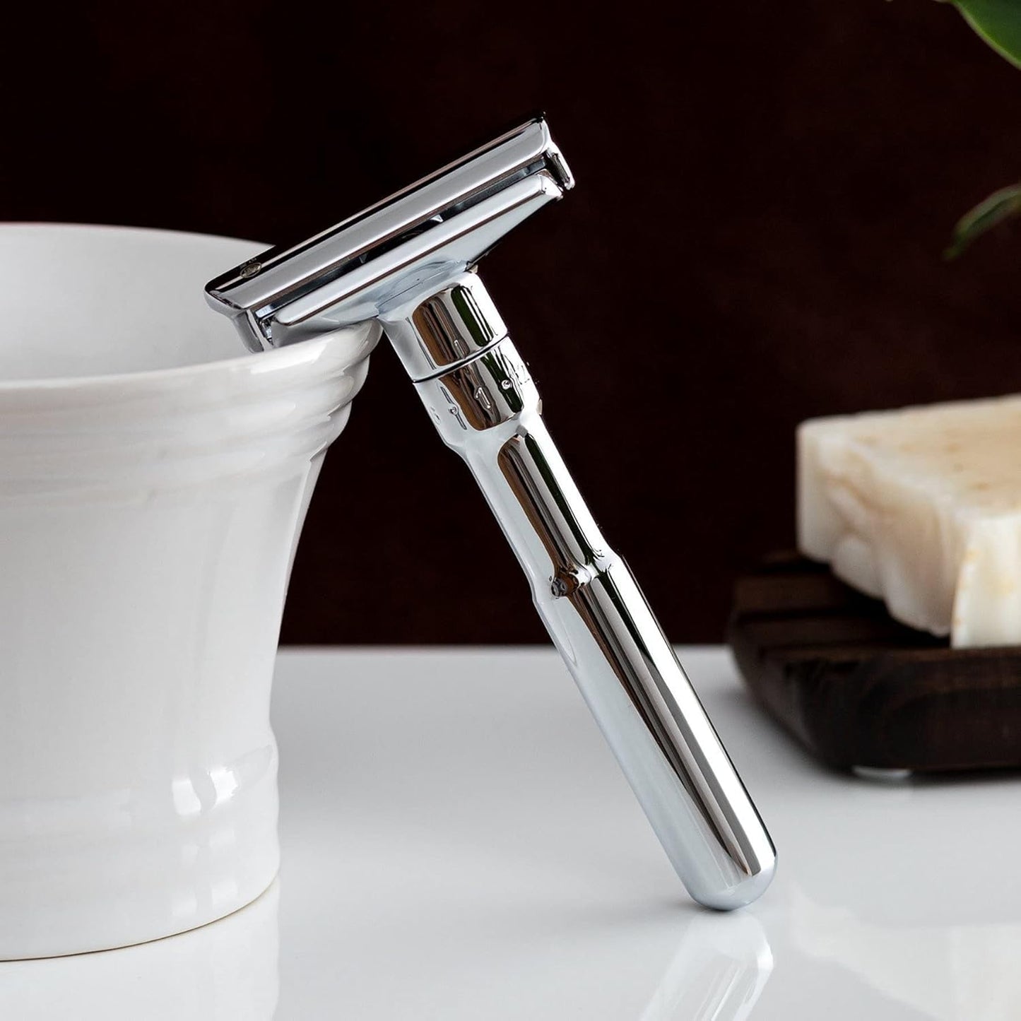 Merkur FUTUR Adjustable Safety Razor, Chrome Finish
