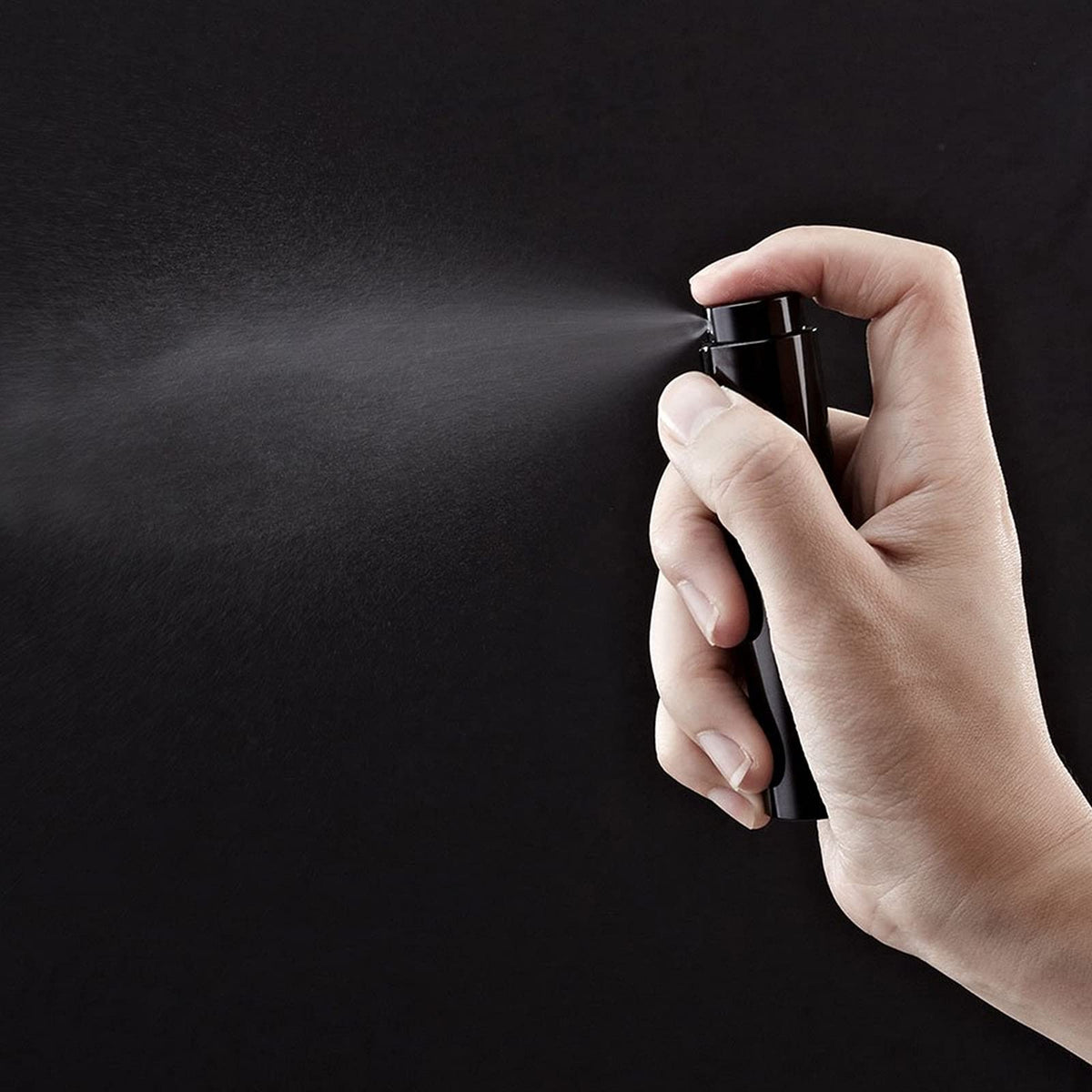 Lisapack Botella atomizadora de perfume de 8 ml para viajes (paquete de 2), dispensador de colonia vacío, pulverizador portátil (negro brillante y plateado)