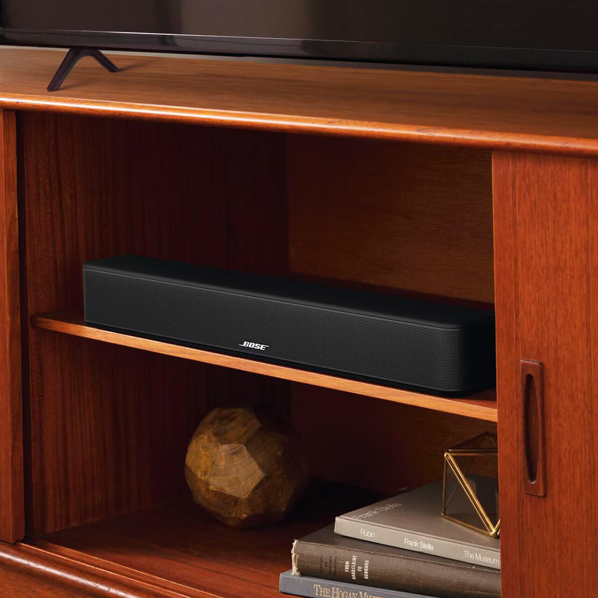 Bose Barra de Sonido Solo Soundbar 2, Negra, Inalámbrica, Bluetooth, Puerto USB, 1100 W (885866-1100)