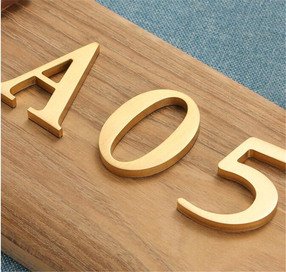 Pegatina de Latón Soild 2.6 Pulgadas Letras Inglesas Metal Autoadhesivas para Señalización Dirección y Números de Puerta