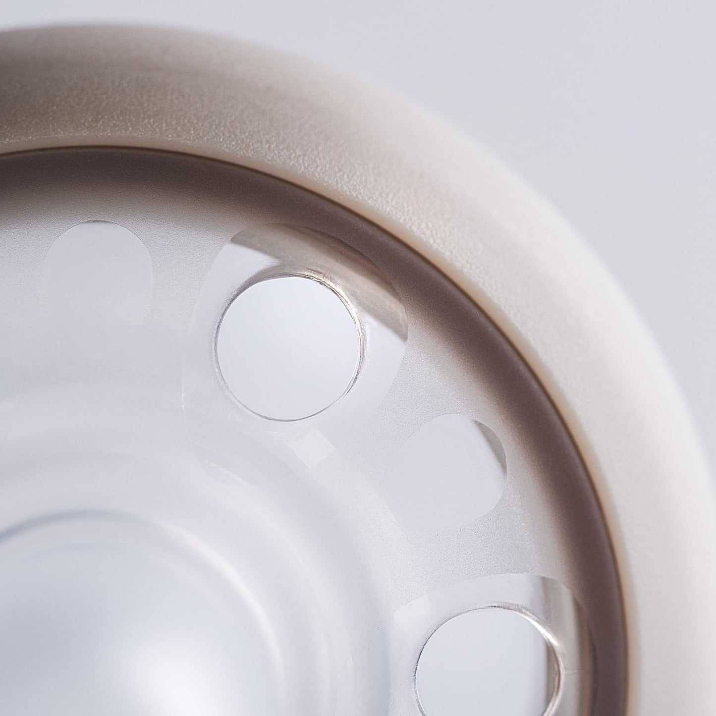 Chupón Tommee Tippee que simula el pecho materno, textura similar a la piel, diseño simétrico, tetina sin BPA, 6 a 18 meses, 4 unidades