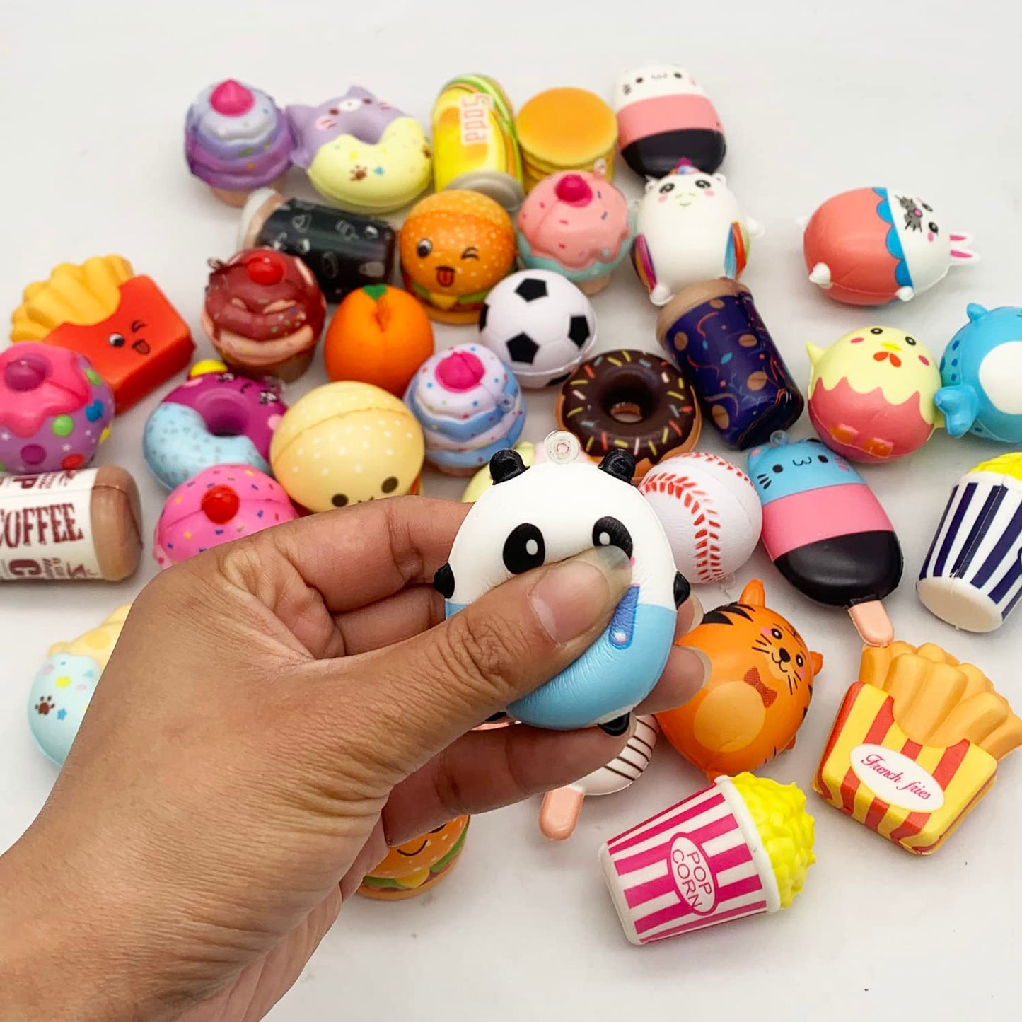 Juguetes Squishies Kawaii Suaves y Lentos Serie de Dibujos Animados con Correas