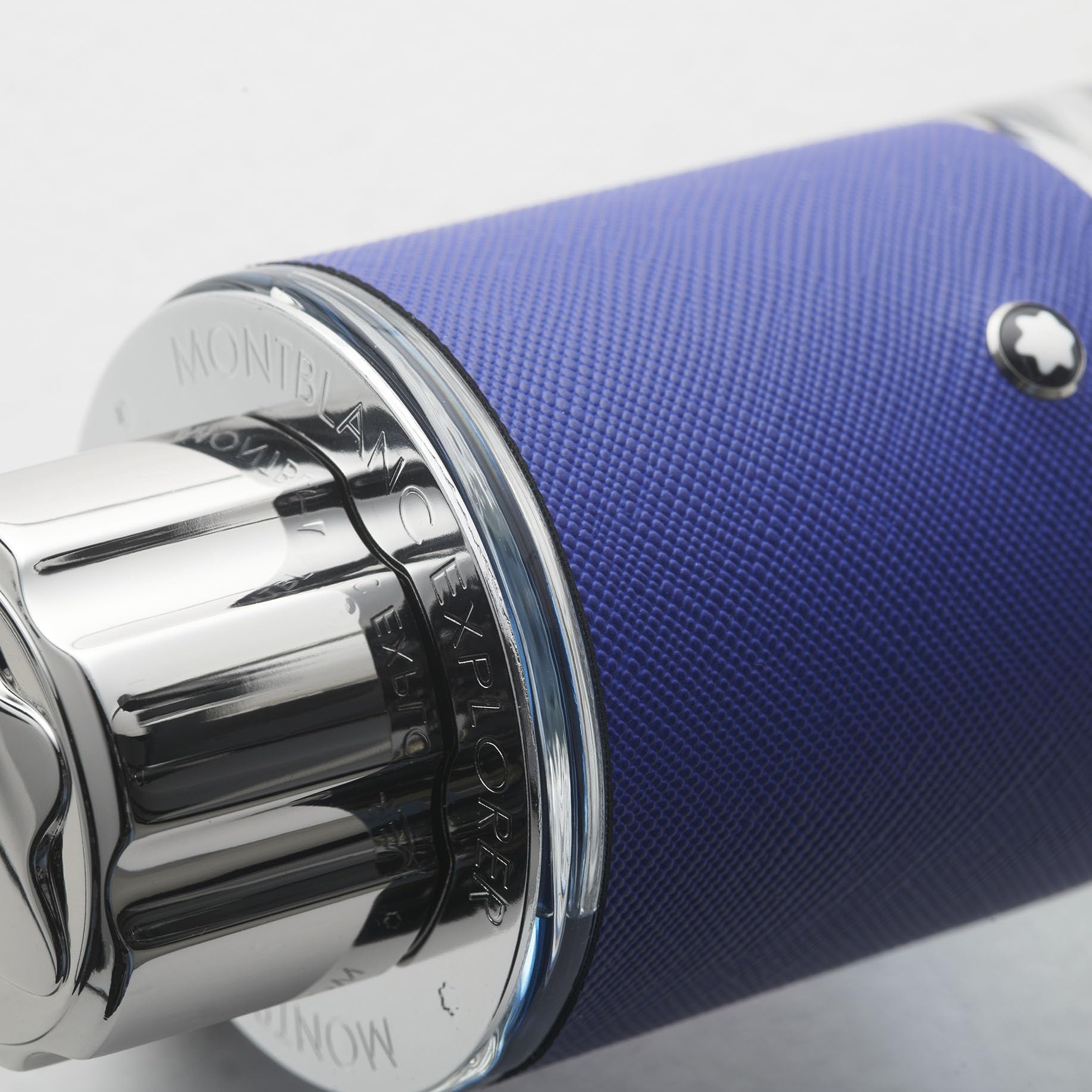 Perfume Explorer Ultra Blue Mont Blanc Azul Clásico para Hombre