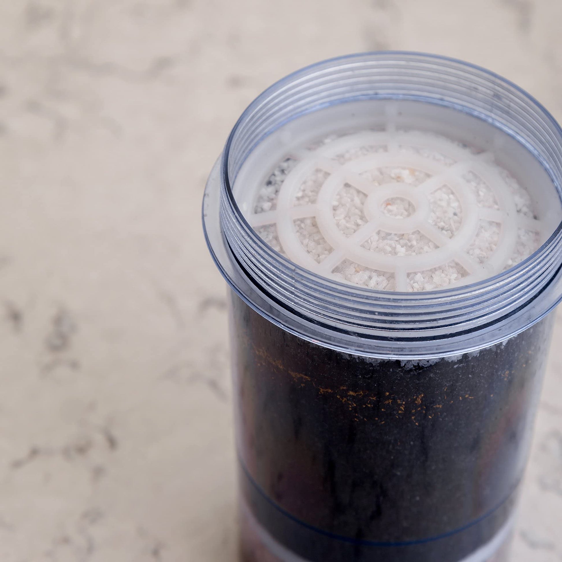 Filtro de repuesto alcalino y fluoruro para el sistema de agua por gravedad por Santevia Water Systems | Filtro de agua en casa que hace que el agua alcalina y agrega minerales | Filtra cloro y fluoruro