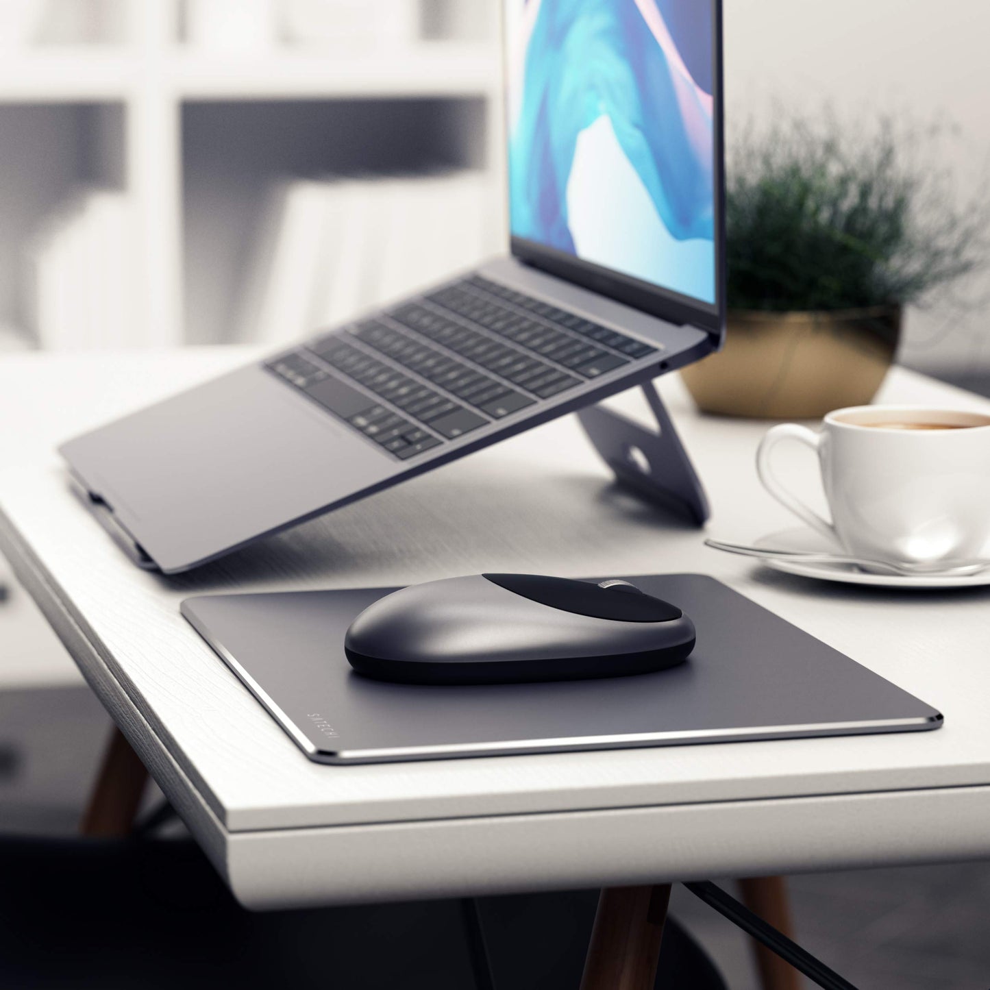 Ratón Bluetooth Satechi M1 Gris Espacial Recargable USB-C Compacto y Portátil Compatible con Mac/Windows