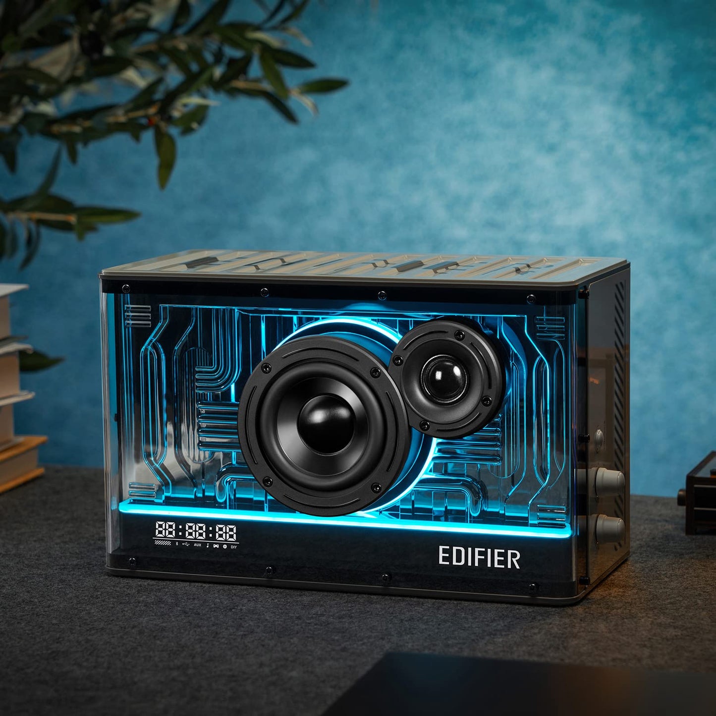 Edifier QD35 - Altavoz Bluetooth de Mesa, Audio de Alta resolución y Audio de Alta resolución inalámbrico Certificado para computadora, Carga ultrarrápida GAN de 35 W, Efectos de luz espléndidos