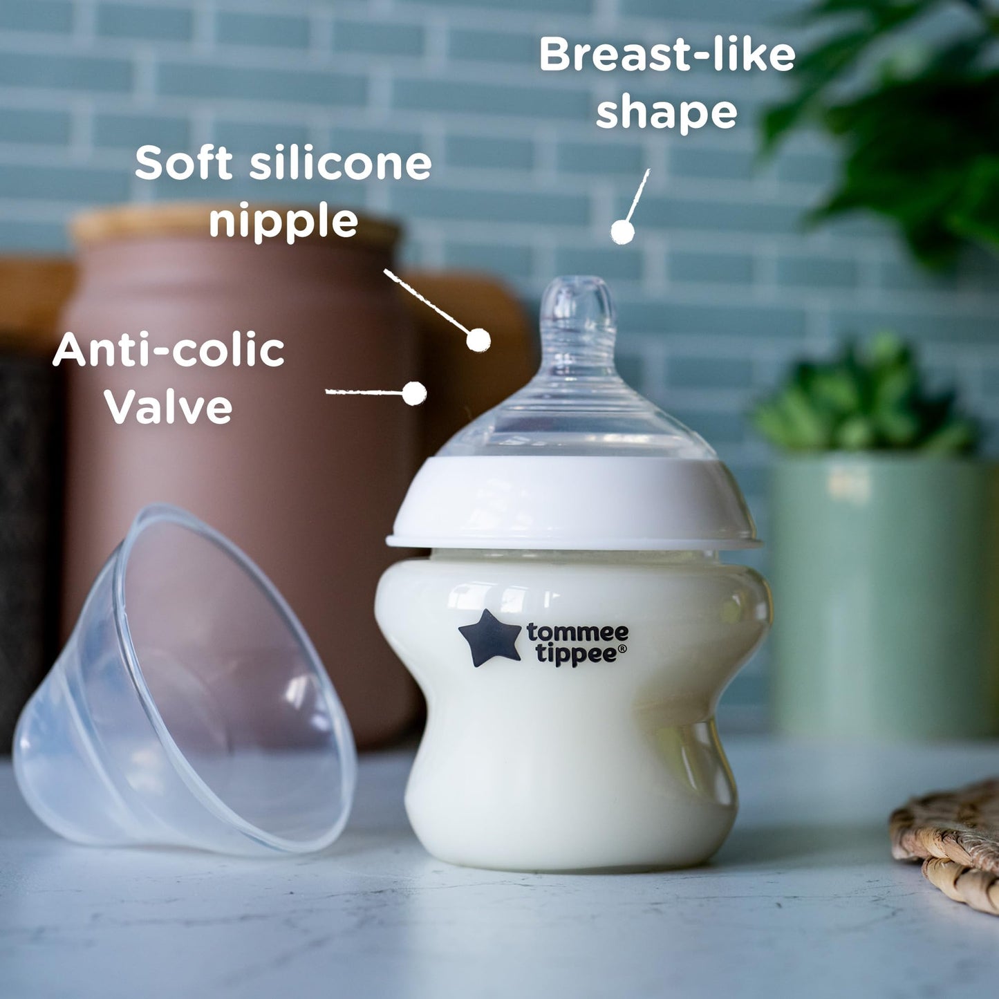 Tommee Tippee Closer to Nature Baby Bottle Anti-Colic Valve, Breast-Like Nipple for Natural Latch, BPA-Free - Slow Flow, 9 Ounce, 3 Count