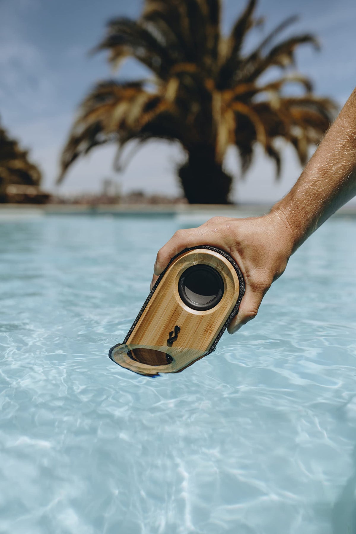 Altavoz Portátil House of Marley Negro con Conectividad Bluetooth y Materiales Sostenibles
