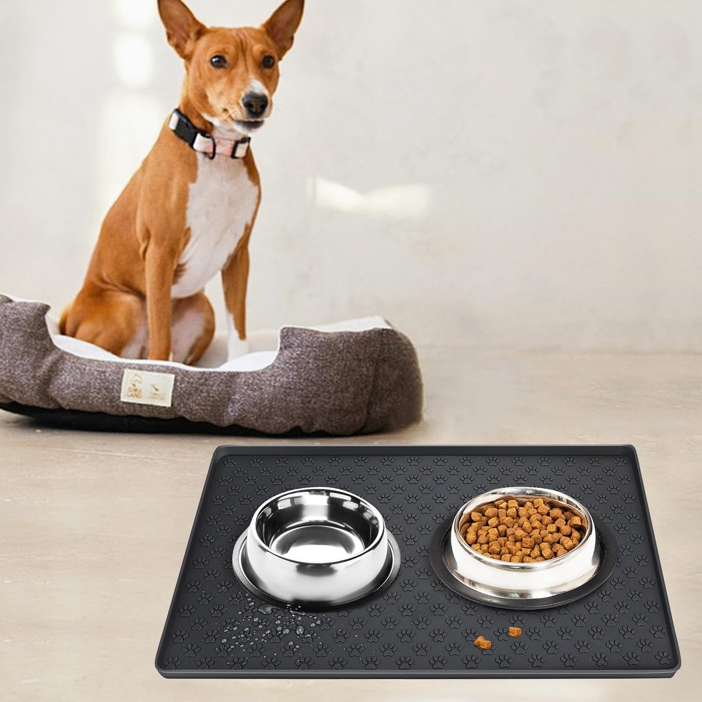 JEMUON Tapete de Silicona para Alimentación de Mascotas, 2 Piezas Tapete para Perro y Gatos Comida Plegable, Tapete para Comida de Perro, Tapete Perro para Evitar Derrames de Comida y Agua (Negro)