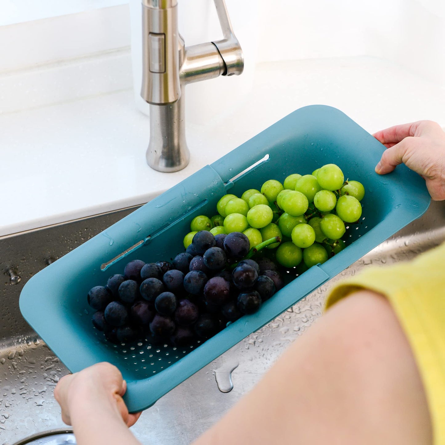 Blue Ginkgo's Ajustable Over the Sink Colander- Premium Extendable Strainer for Kitchen - Food Grade PP, Durable and Sturdy (Green)