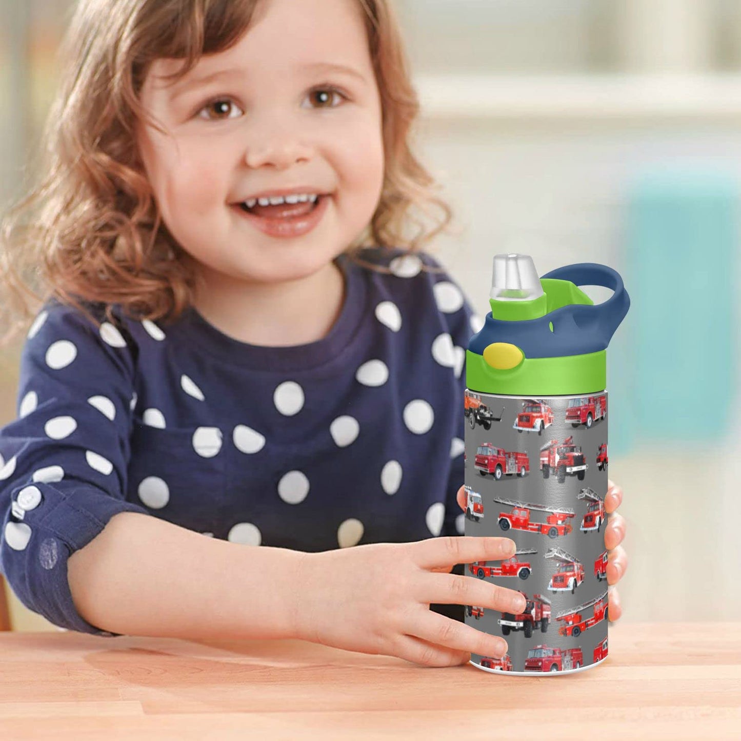 Botella de agua de acero inoxidable para niños, botella de agua aislada al aspiradora de acero inoxidable de 12 onzas para niños y niños, botellas aisladas al aspiradora de doble pared (coche de