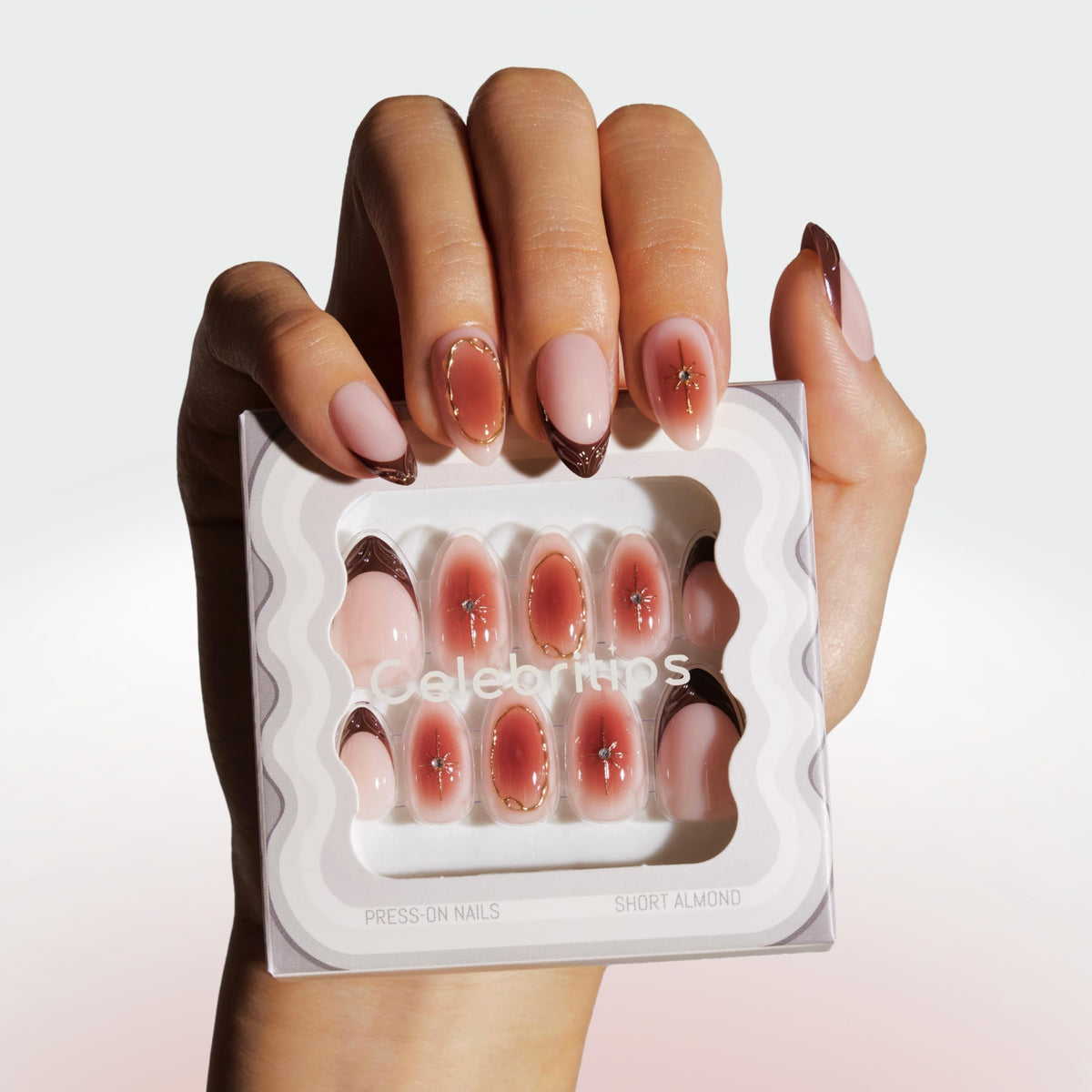Celebritips Uñas Postizas Decorativas | Amber Muse, Uñas Cortas Almendradas, Reutilizables, Uñas De Otoño Con Calidad De Salón | 16 Tamaños - Kit De 32 Uñas Con Pegamento De Fijación Extra Fuerte Y Pe