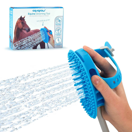 Aquapaw 5 en 1 Herramienta de baño de caballos y peine de curry para lavar, rociar, fregar, masajear y arreglar | Incluye manguera de jardín de 3 pies y adaptador | 1 tamaño para todos, ideal para caballos, ganado y perros grandes