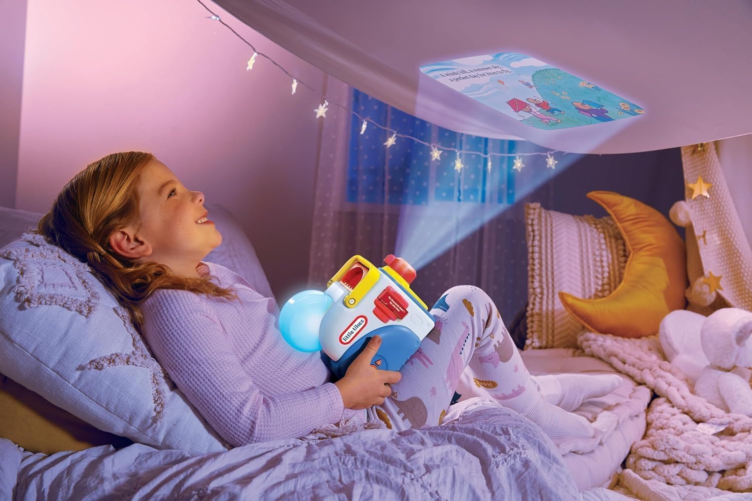little tikes Story Dream Machine Kit de Inicio con 3 Cuentos de Hadas Clásicos - Proyector de luz, Sonido y Audio para niños - Incluye 3 Cuentos y 1 Personaje - para niñas y niños Mayores de 3 años