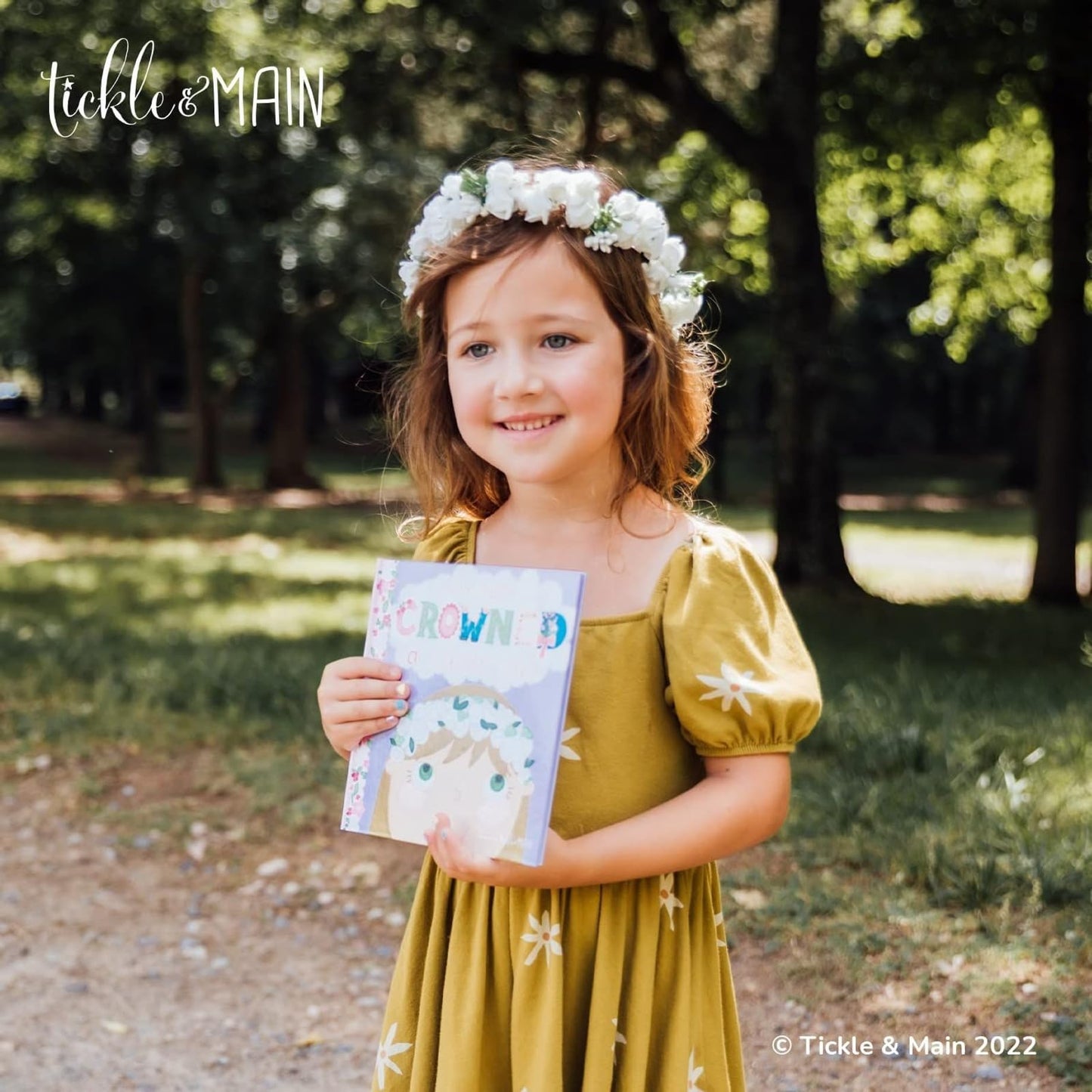 Tickle & Main Flower Girl - Juego de regalo para niña de flores, libro con diadema de corona floral en una adorable caja de regalo
