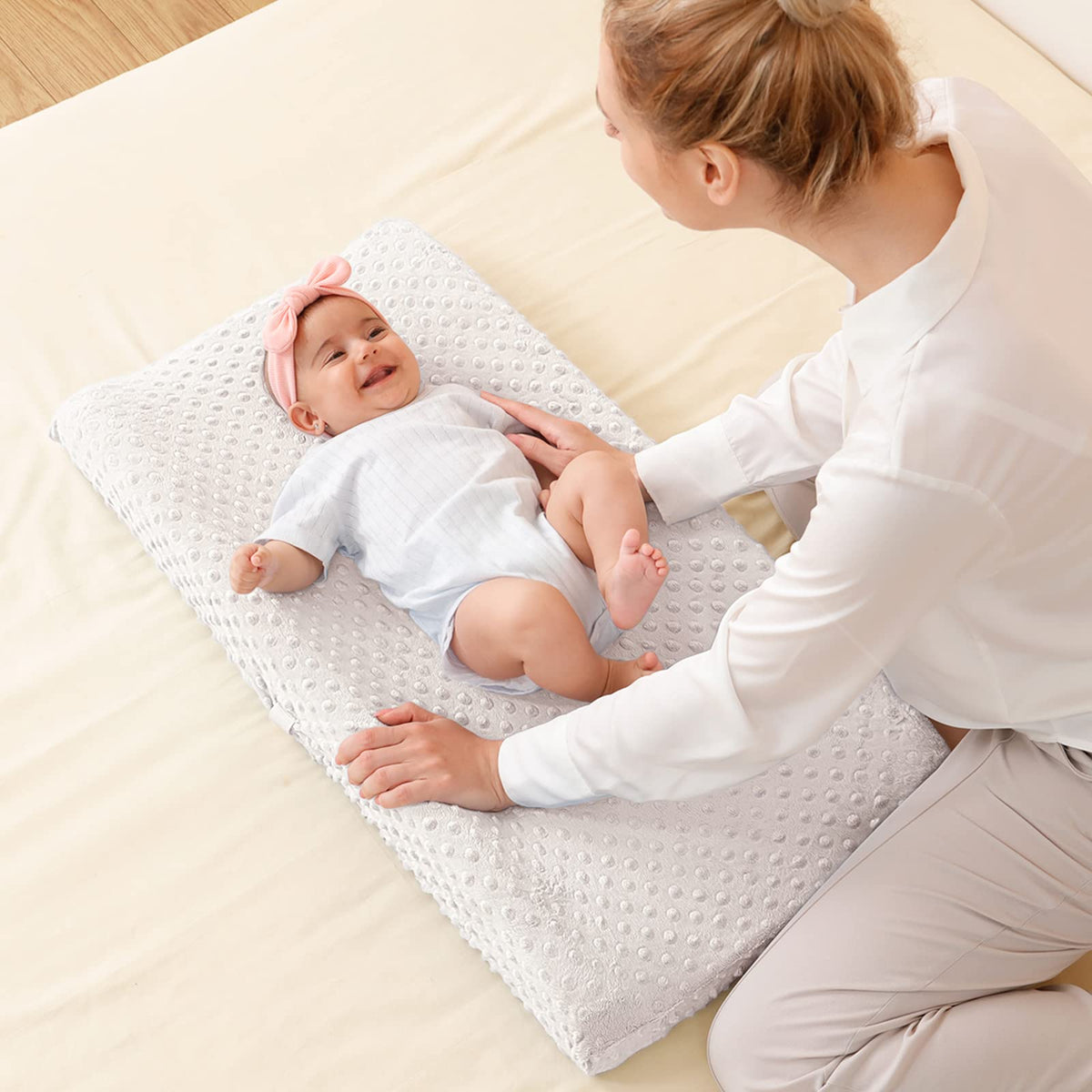 Funda para cambiador de bebé, súper suave de felpa para cambiar pañales para bebés y niños, ultra cómoda, segura para bebés, se adapta a almohadillas para orejas de 86.36 x 40.64 cm (beige)