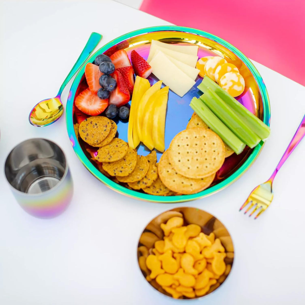 Ahimsa - Platos de acero inoxidable para niños, platos para niños pequeños, platos de cena, 100% libres de BPA y aptos para lavaplatos, platos de arco iris (paquete de 1), PLA9-108