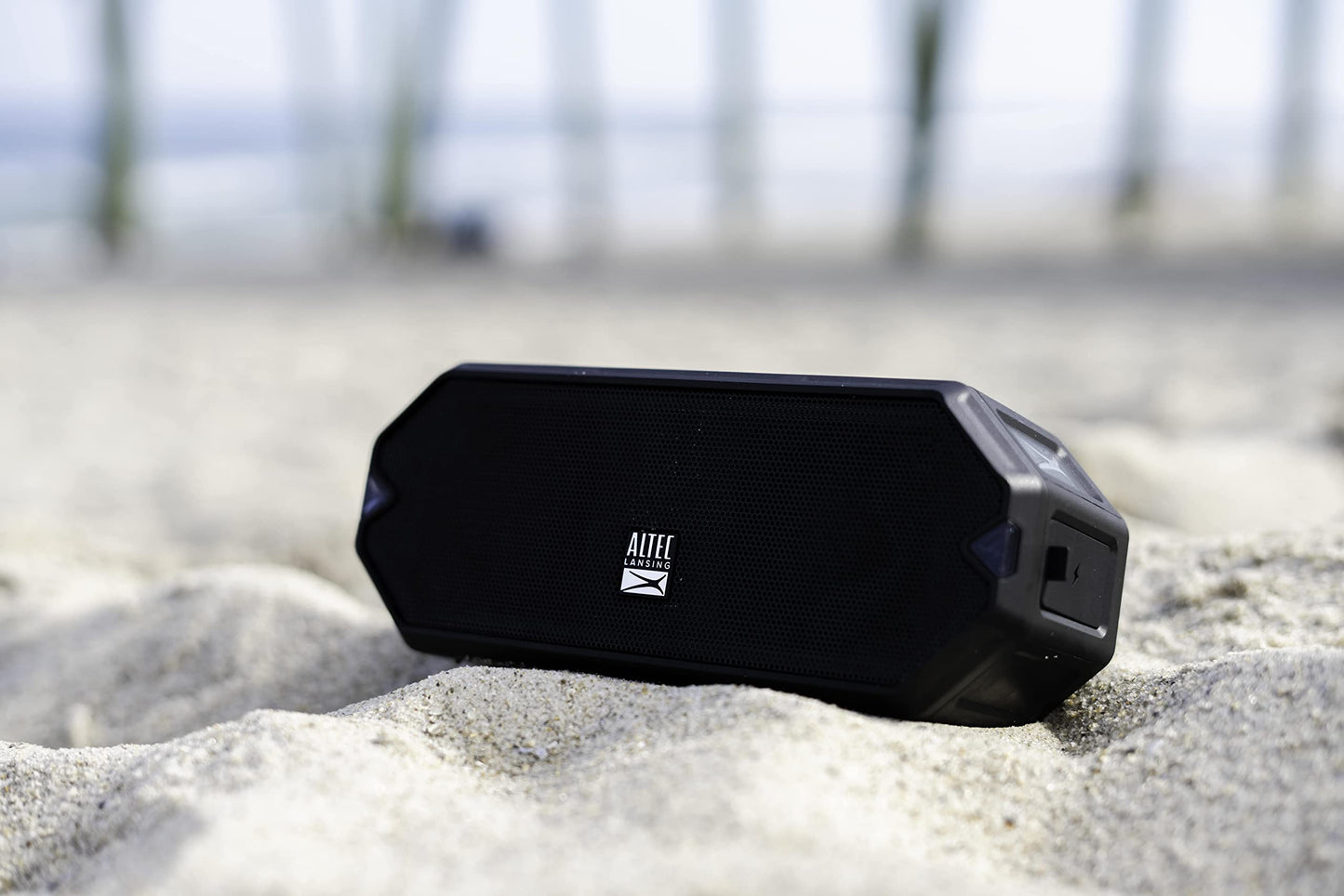 Altec Lansing - Altavoz Bluetooth inalámbrico HydraJolt, altavoces portátiles impermeables con cargador de teléfono integrado y luces, a prueba de todo al aire última intervensión, a prueba de golpes,