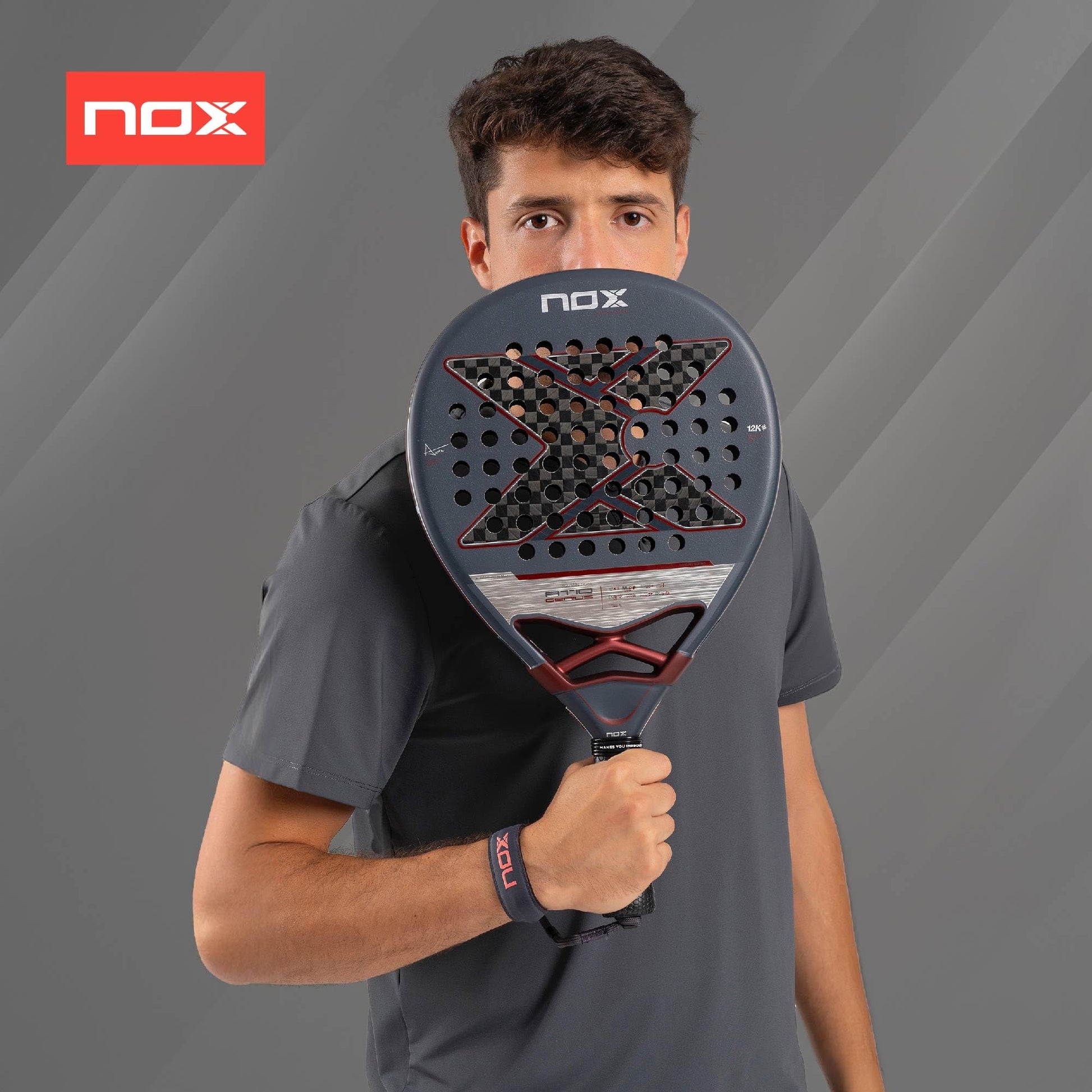Raqueta Padel NOX AT10 Genius 12K Negra con Tecnología Carbono para Hombre