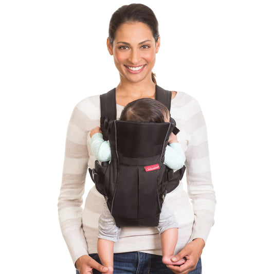 Infantino Swift - Portabebés clásico con bolsillo, 2 maneras de llevar con babero Wonder y bolsillo frontal de almacenamiento Essentials para bebés de 8 a 25 libras, correa ajustable, color negro