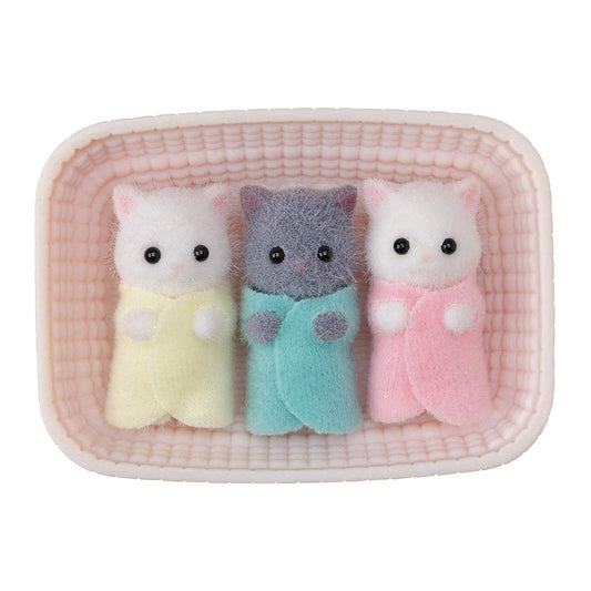 Calico Critters - Trillizos de Gato Persa, muñecos, Figuras de casa de muñecas, Juguetes coleccionables; Figuras y Accesorios de Cuna incluidos