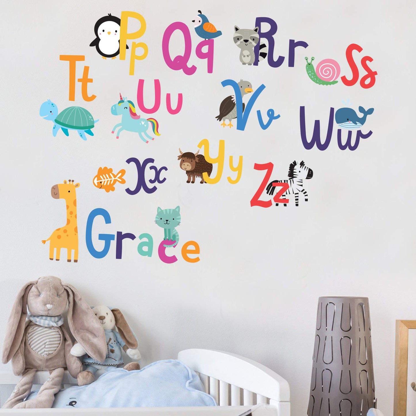 DesignStickers Calcomanías de pared del alfabeto para habitaciones de niños, ABC para niños y niñas, decoración de sala de juegos, calcomanías de pared para habitaciones de niños