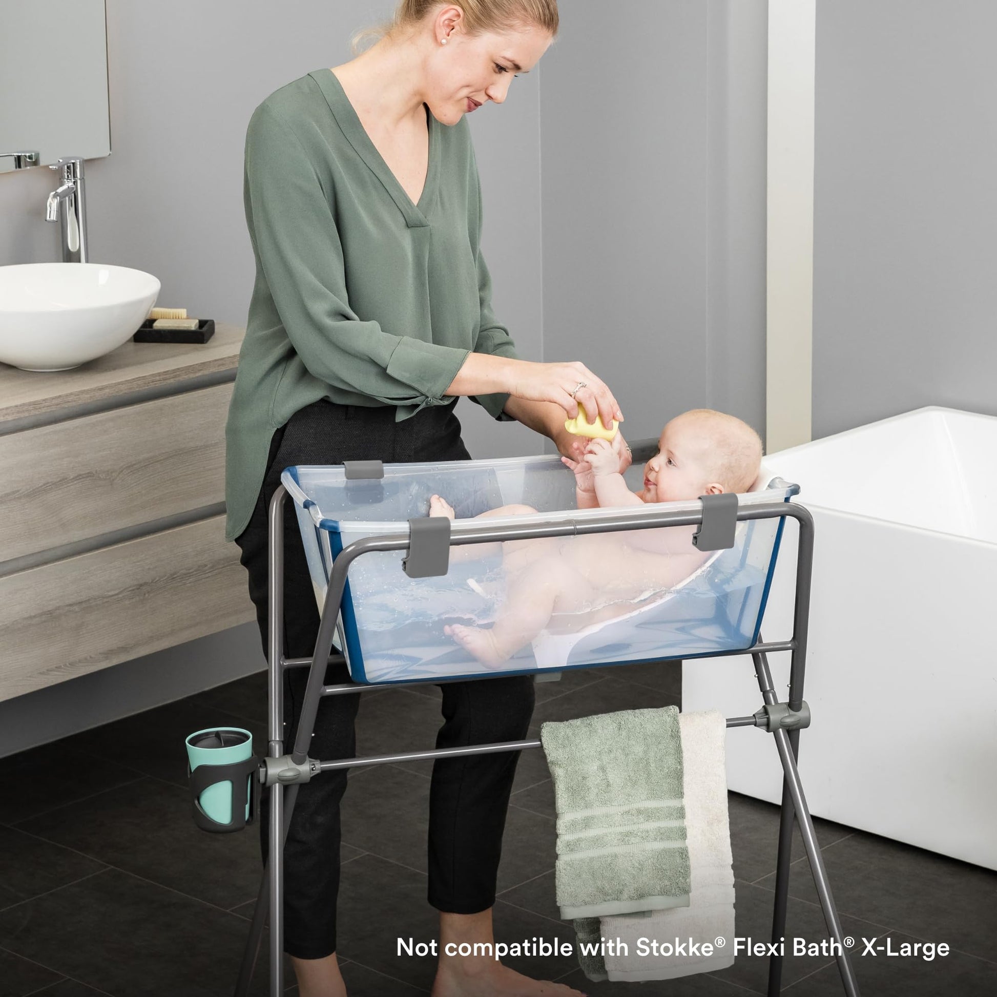Soporte Stokke Flexi Bath Gris Ligero y Seguro para Recién Nacidos
