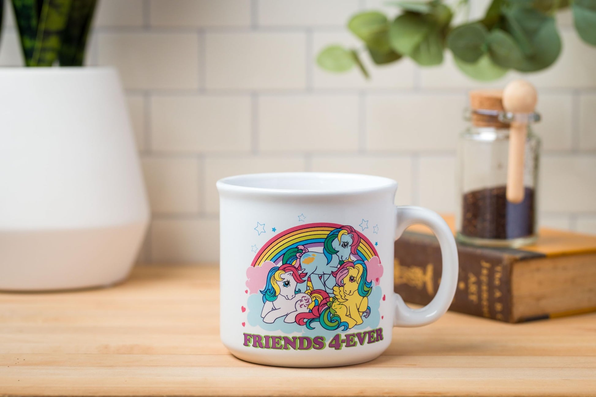 Taza de Cerámica Silver Buffalo My Little Pony Sunlight, Windy y Skydancer para Campista de 20 Onzas