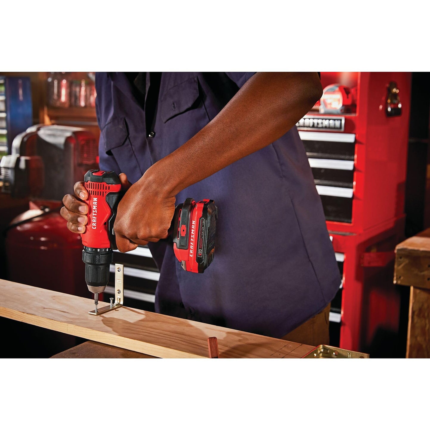 CRAFTSMAN V20* Kit de taladro/destornillador inalámbrico (CMCD701C2)