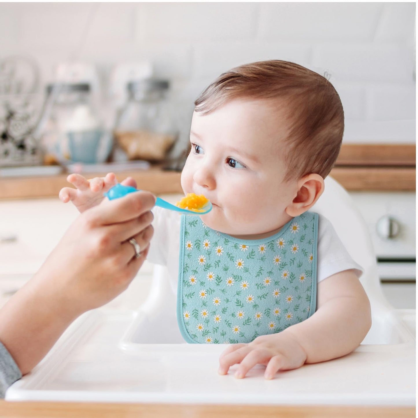 The Peanutshell - Juego de baberos de rizo para bebé, 10-100% algodón, suaves y absorbentes para niñas, baberos para recién nacidos y bebés, diseño floral arcoíris