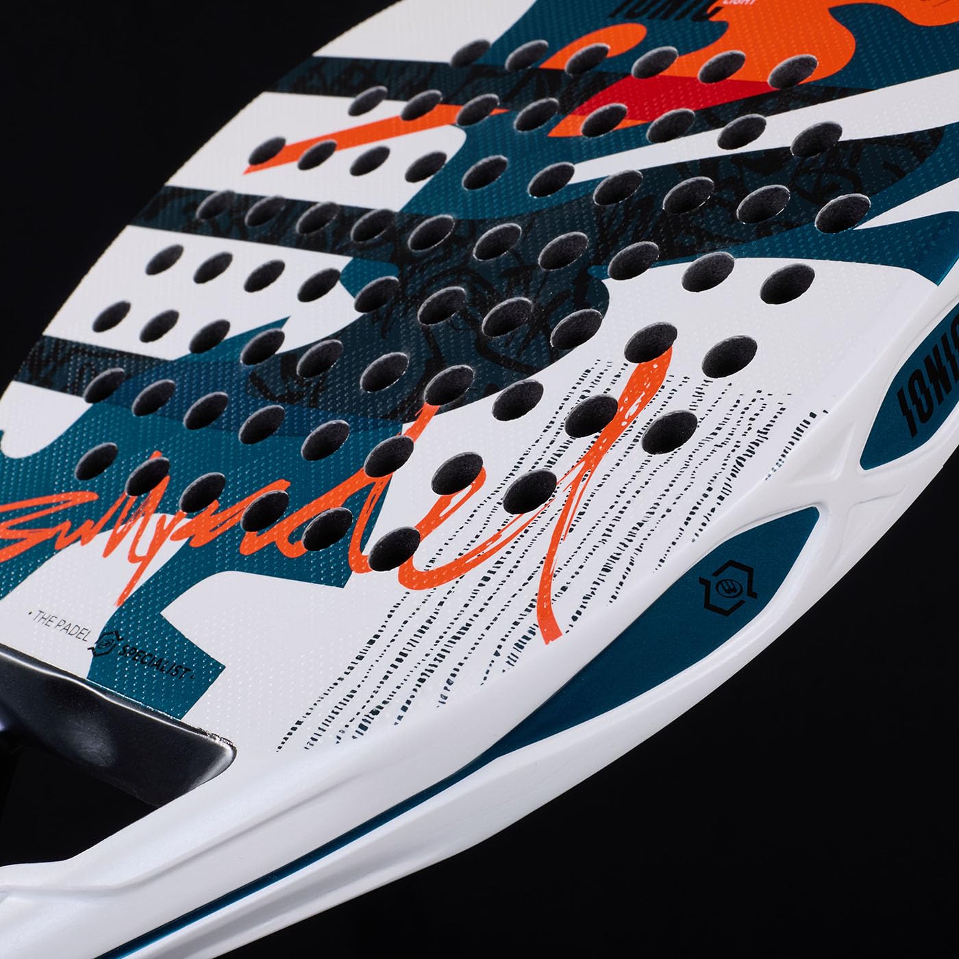 Bullpadel Pala Padel Ionic Light 2025
