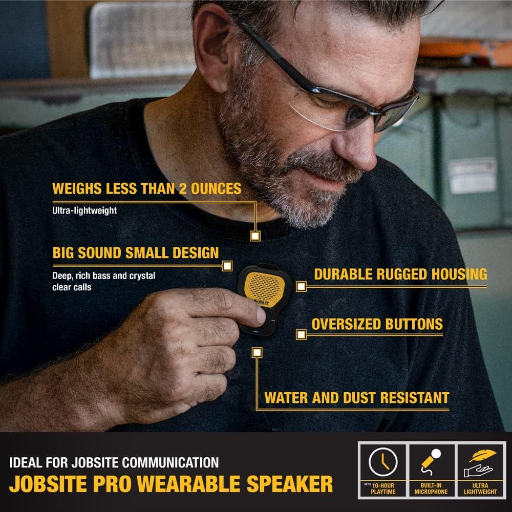 Dewalt - Altavoz Portátil Bluetooth - Altavoz inalámbrico Bluetooth con Clip magnético - Altavoz portátil Jobsite Pro Resistente al Agua - Micrófono Incorporado para música y Llamadas con Manos Libres